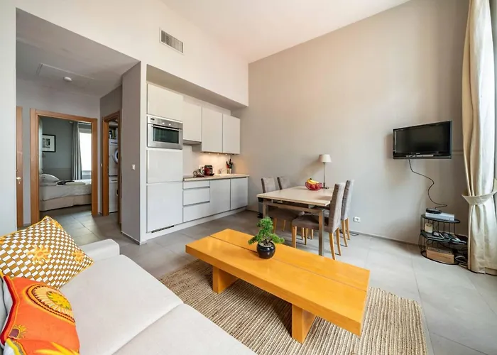 Beautiful 2 Bedroom In The Heart Of * Cannes