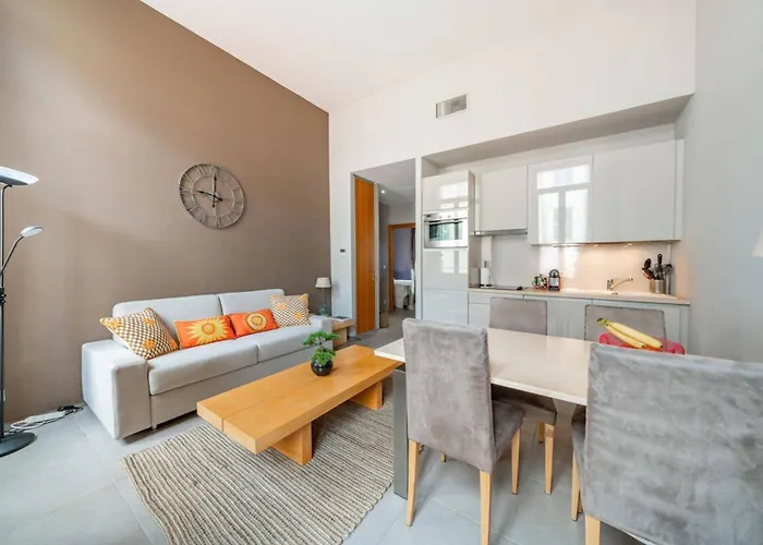 Beautiful 2 Bedroom In The Heart Of Daire Cannes